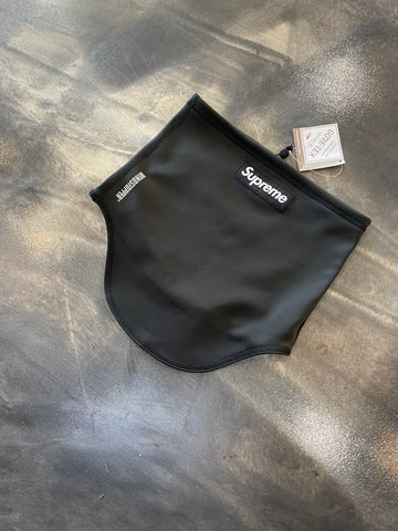 Supreme x WINDSTOPPER® Neck Gaiter Black – Heart and Sole Sneaker 